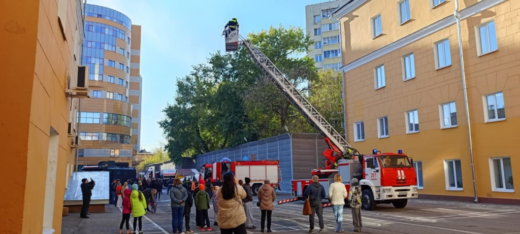 Детская экскурсия в Академию МЧС