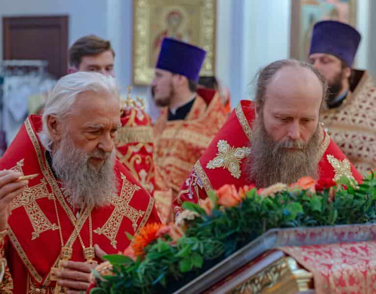 Приглашаем на архиерейскую всенощную накануне престольного праздника