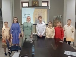 Уроки Закона Божия в воскресной школе Ростокинского храма завершила череда защит проектных работ
